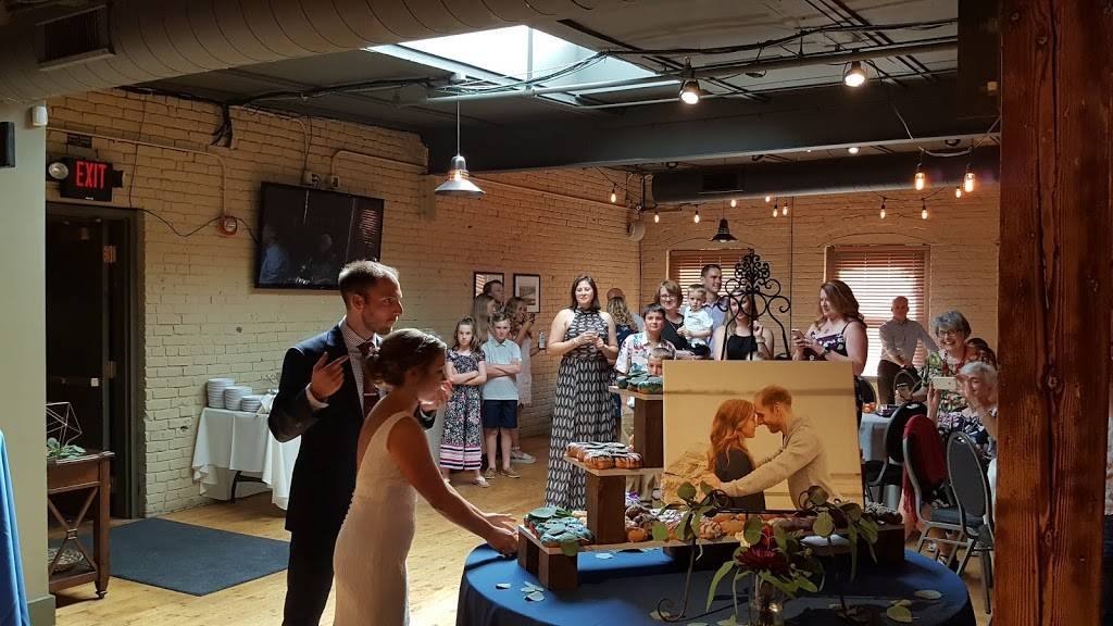 The Old Mattress Factory Bar & Grill | restaurant | 501 N 13th St, Omaha, NE 68102, USA | 4023469116 OR +1 402-346-9116