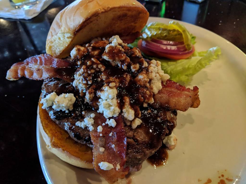 Montgomerys Grill & Saloon | restaurant | 13190 E Colossal Cave Rd #190, Vail, AZ 85641, USA | 5207620081 OR +1 520-762-0081