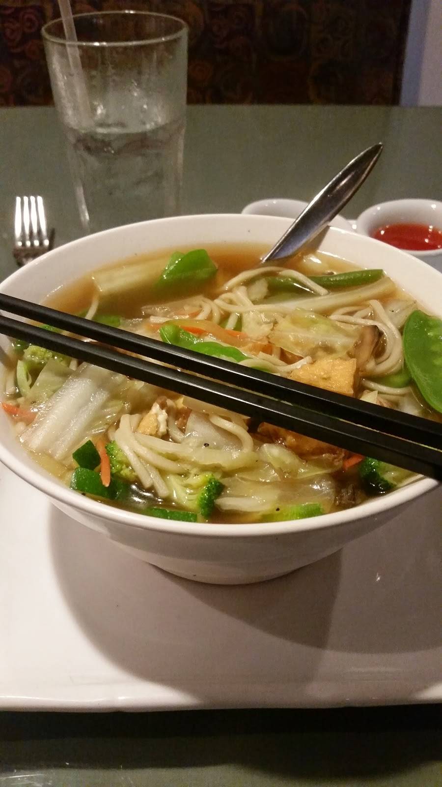 Oh Yeah Chinese Bistro | restaurant | 3101 N Rock Rd, Wichita, KS 67226, USA | 3164257700 OR +1 316-425-7700