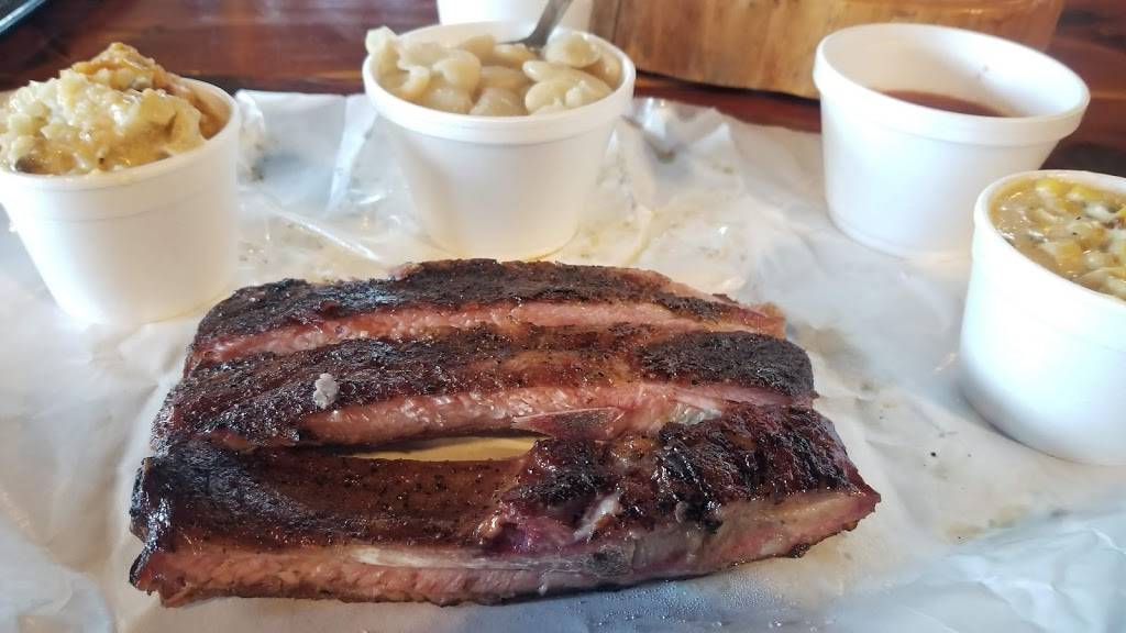 Opies Barbeque restaurant | restaurant | 9504 TX-71, Spicewood, TX 78669, USA | 8306938660 OR +1 830-693-8660