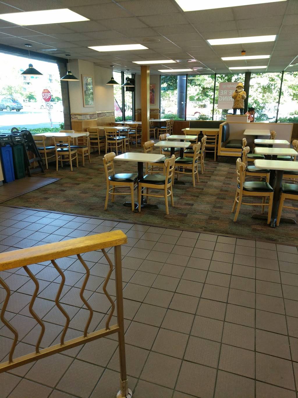 Wendys | restaurant | 5315 15th Ave NW, Seattle, WA 98107, USA | 2067833575 OR +1 206-783-3575