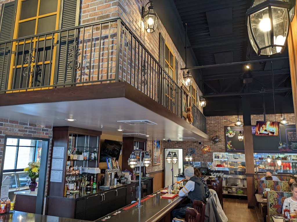 Gulf Shores Restaurant & Grill | restaurant | 5256 N Service Rd, St Peters, MO 63376, USA | 6362791610 OR +1 636-279-1610