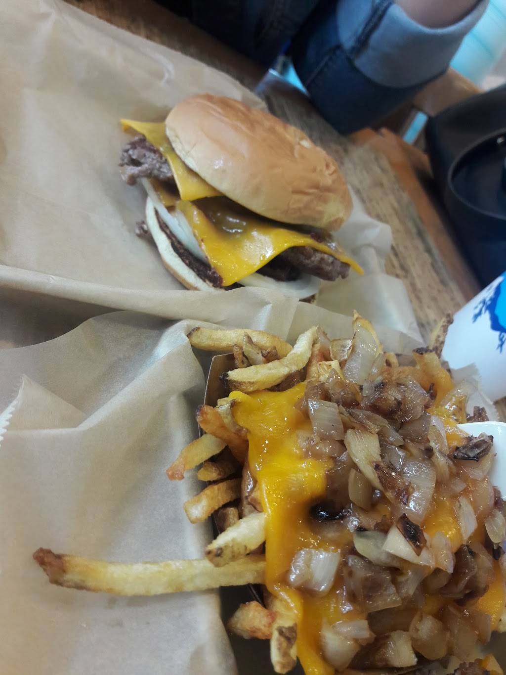 Elevation Burger | restaurant | 12525 Park Potomac Ave, Potomac, MD 20857, USA | 3018384010 OR +1 301-838-4010