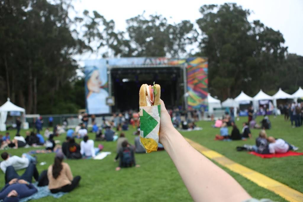 Subway Restaurants | restaurant | 3901 East Riverdale Ave, Anaheim, CA 92807, USA | 7146374900 OR +1 714-637-4900