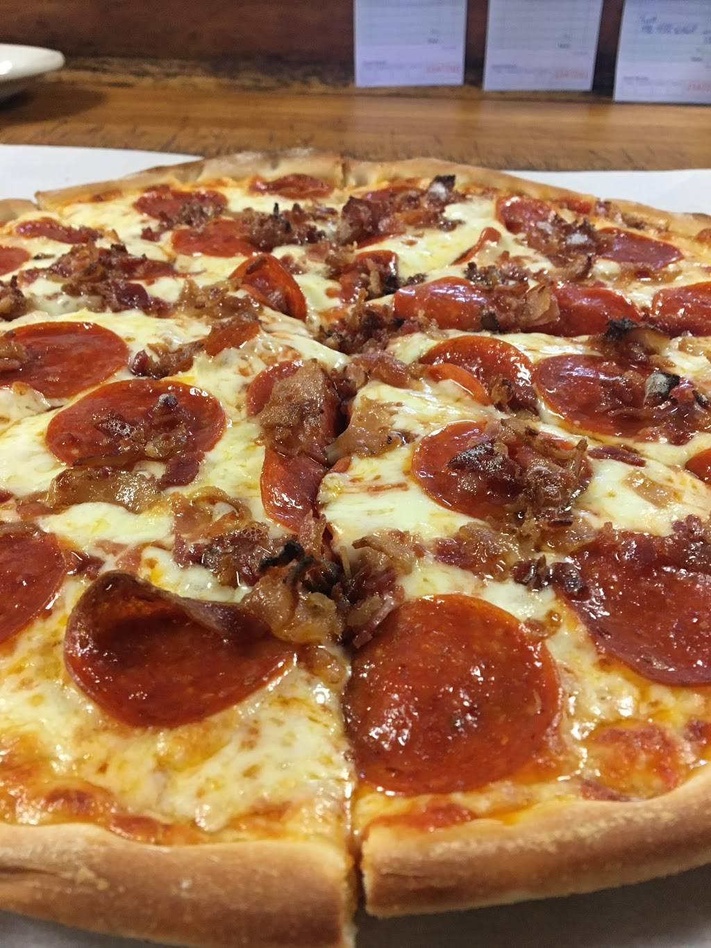 Angelos Pizzeria & Ice Cream | restaurant | 8162 Euclid Chardon Rd, Kirtland, OH 44094, USA | 4402564000 OR +1 440-256-4000