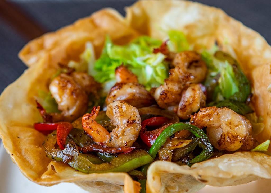 Rosa Lindas Mexican Cuisine | restaurant | 1420 Clovis Ave, Clovis, CA 93612, USA | 5594723577 OR +1 559-472-3577