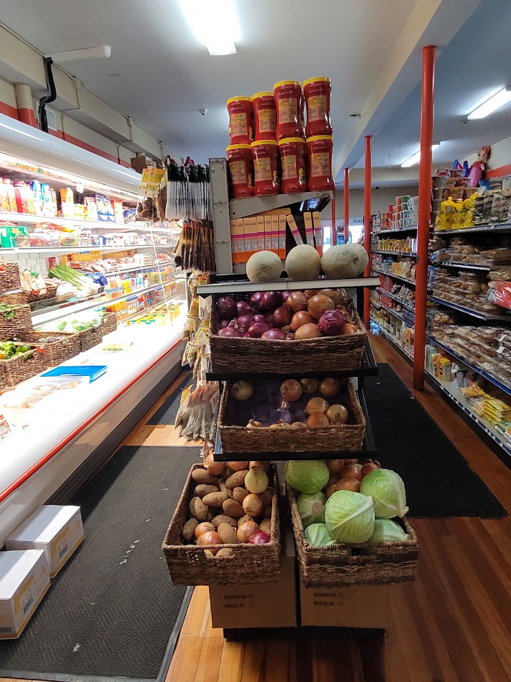 Leos Market & Restaurant | restaurant | 162 Broadway, Newport, RI 02840, USA | 4016195935 OR +1 401-619-5935