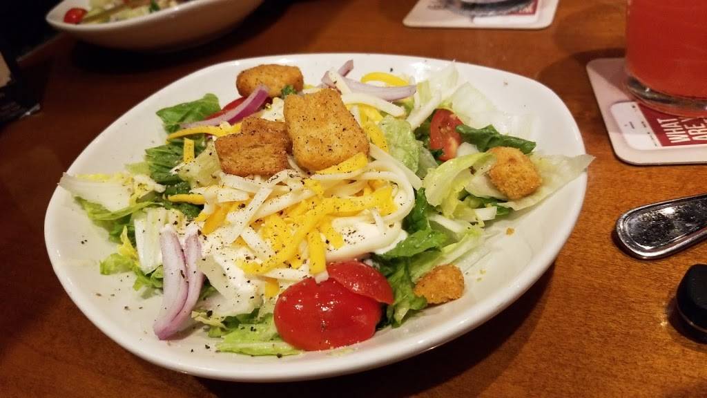 Outback Steakhouse | restaurant | 1700 W New Haven Ave, Melbourne, FL 32904, USA | 3213731196 OR +1 321-373-1196