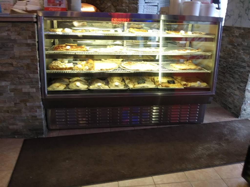 Carlos Pizza Oven | restaurant | 435 Osborn Ave, Riverhead, NY 11901, USA | 6313692010 OR +1 631-369-2010