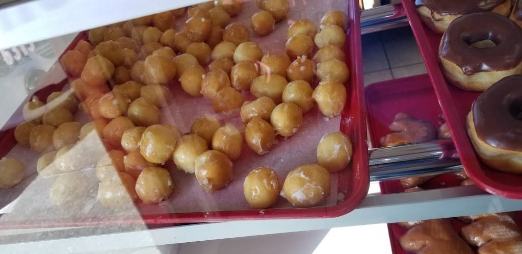 Superbly Donuts. | bakery | 271 US-412, Siloam Springs, AR 72761, USA | 4793736313 OR +1 479-373-6313