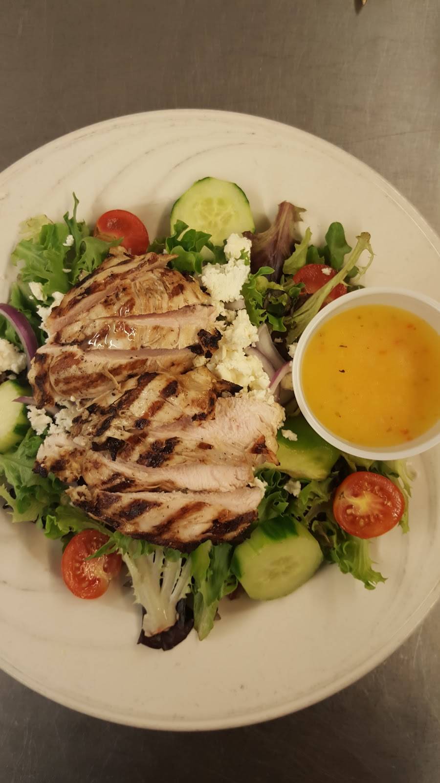 J W & Friends | restaurant | 6531 Backlick Rd, Springfield, VA 22150, USA | 7034514556 OR +1 703-451-4556