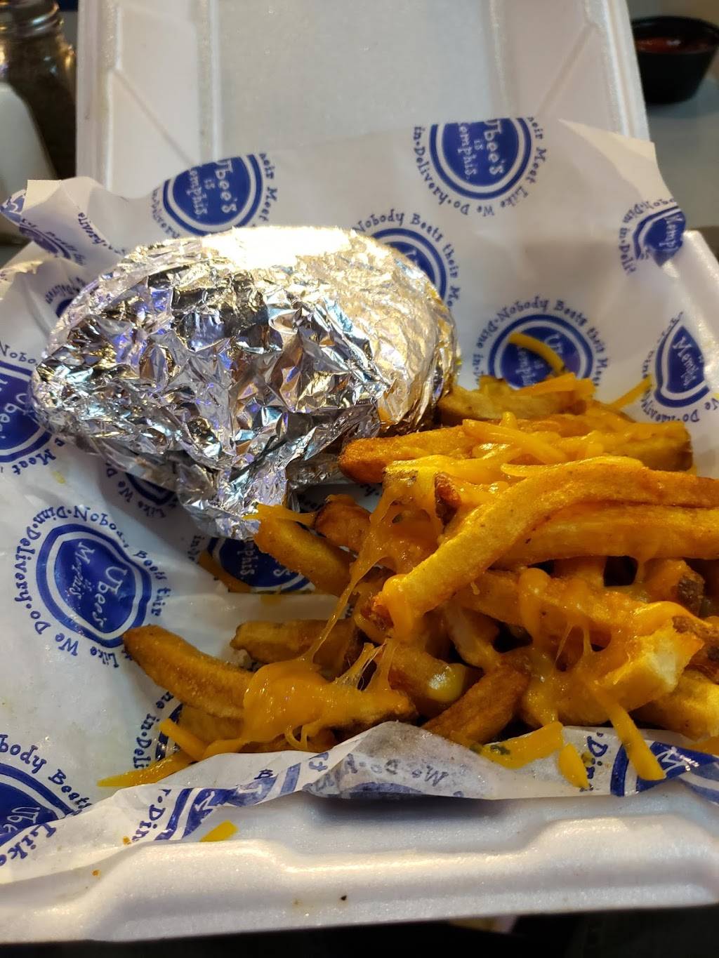 The Bluff | restaurant | 535 S Highland St, Memphis, TN 38111, USA | 9014547771 OR +1 901-454-7771