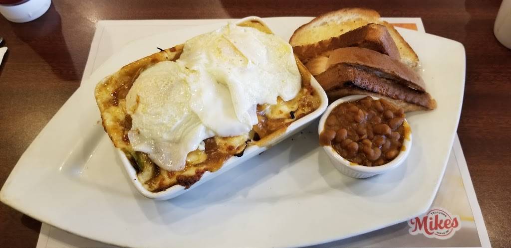Mikes | restaurant | 385 Rue de Saint Jovite, Mont-Tremblant, QC J8E 2Z9, Canada | 8194253706 OR +1 819-425-3706