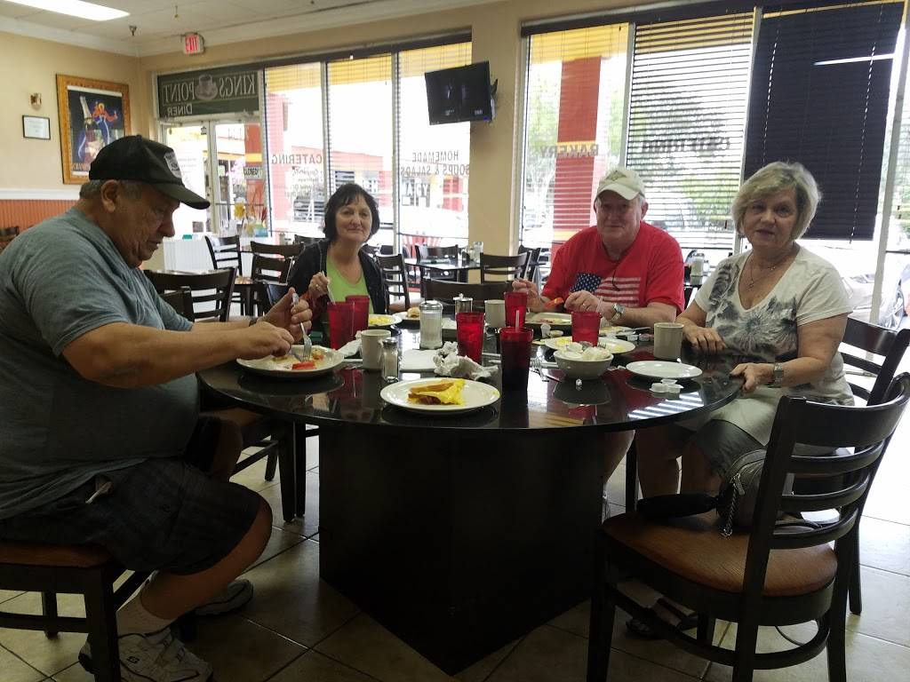 Kings Point Diner | restaurant | 7134 N Nob Hill Rd, Tamarac, FL 33321, USA | 7542228010 OR +1 754-222-8010