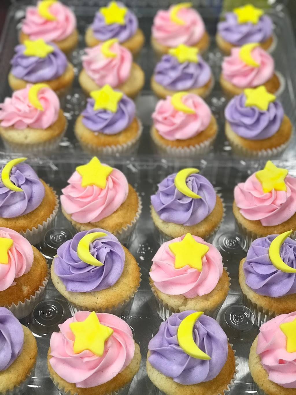 Our Sweet Lil Cakery | restaurant | 10501 E Seven Generations Way #131, Tucson, AZ 85747, USA | 5202881969 OR +1 520-288-1969