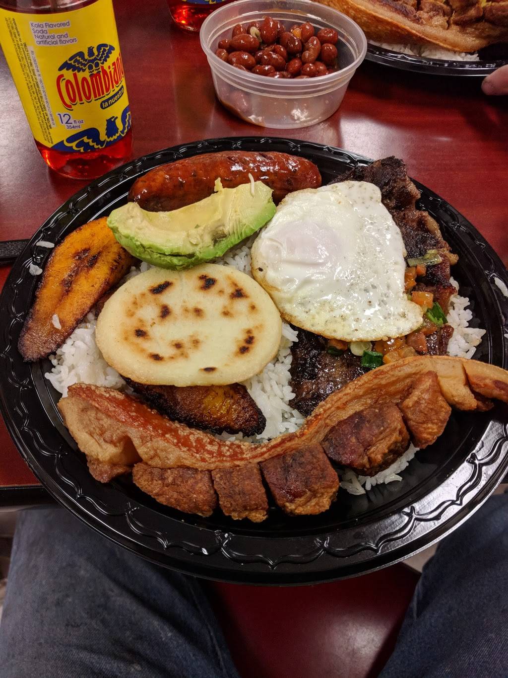 La Fonda Paisa | restaurant | 7914 Georgia Ave, Silver Spring, MD 20910, USA | 3015870600 OR +1 301-587-0600