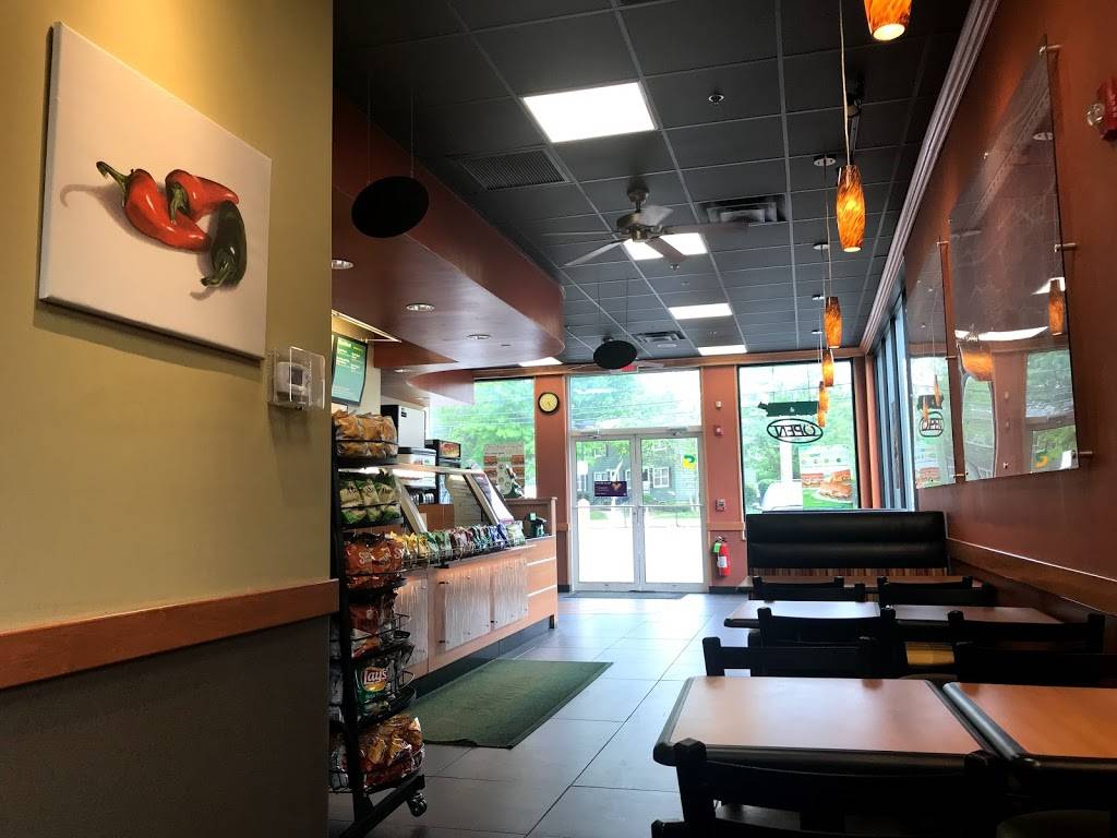 Subway Restaurants | restaurant | 610 Andover St, Lawrence, MA 01843, USA | 9782583183 OR +1 978-258-3183