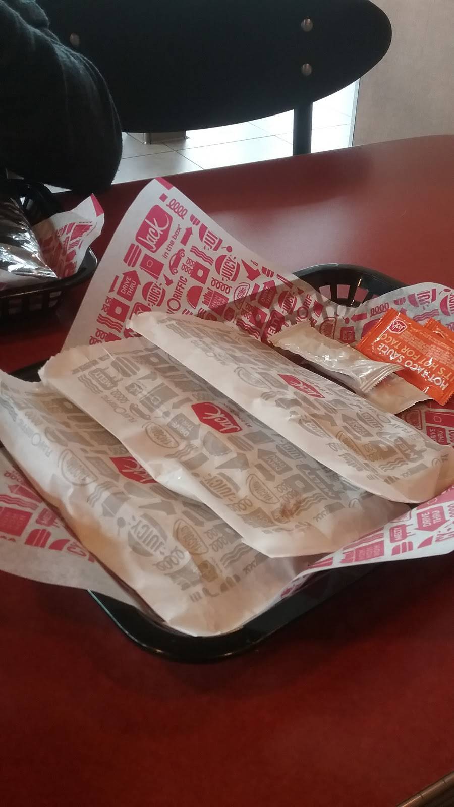 Jack in the Box | restaurant | 200 W El Camino Real, Mountain View, CA 94040, USA | 6509644266 OR +1 650-964-4266