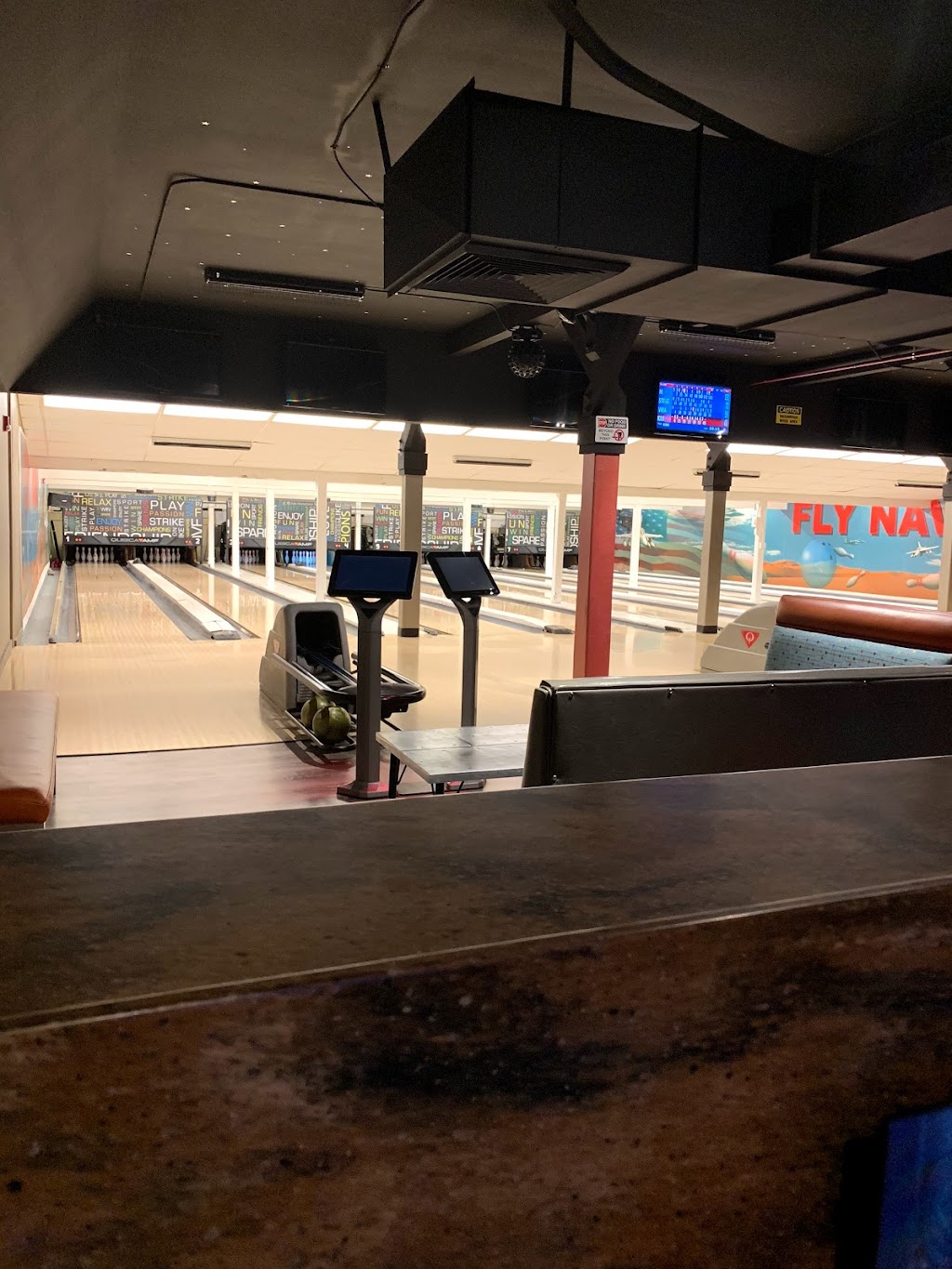 Desert Lanes & Kingpin Pizzeria Cafe | meal delivery | El Centro, CA 92243, USA | 7603392918 OR +1 760-339-2918