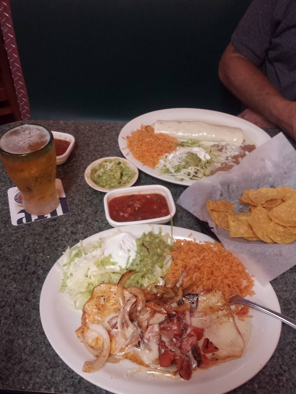 Los Trios Mexican | restaurant | 1233 E Tri County Blvd, Oliver Springs, TN 37840, USA | 8657306284 OR +1 865-730-6284