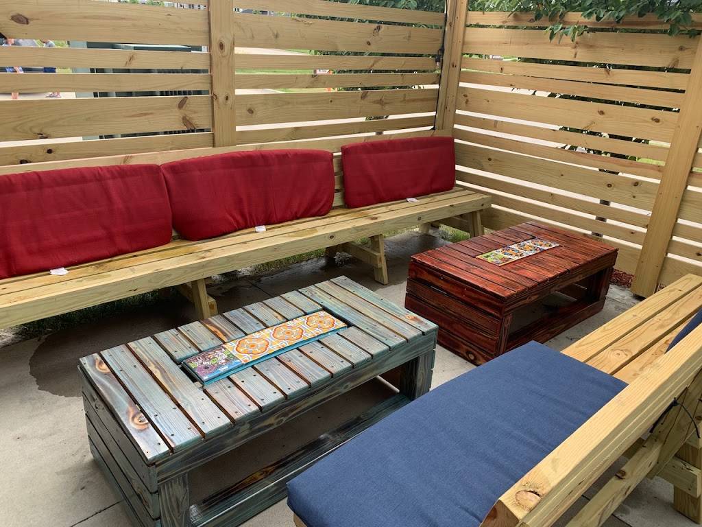 El Guapos Tequila + Tacos | restaurant | 8950 University Ave Suite 105, West Des Moines, IA 50266, USA | 5152162198 OR +1 515-216-2198