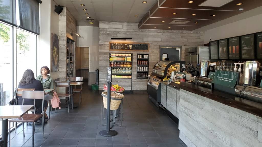 Starbucks | cafe | 2447 Prince William Pkwy, Woodbridge, VA 22192, USA | 7034908747 OR +1 703-490-8747