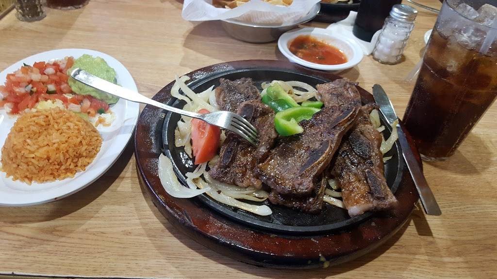 La Casita Mexican Food | restaurant | 9416 N Hwy 6 Loop, Navasota, TX 77868, USA | 9368703040 OR +1 936-870-3040