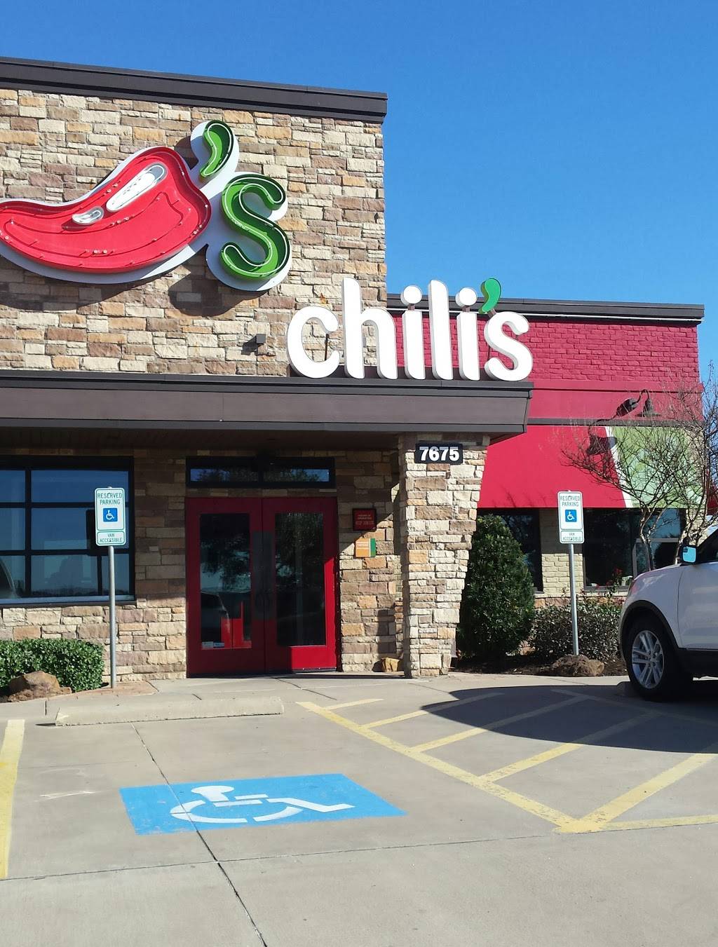 Chilis Grill & Bar | meal takeaway | 7675 S Custer Rd, McKinney, TX 75070, USA | 2143835170 OR +1 214-383-5170