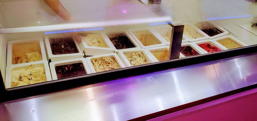 Ben & Jerry’s | bakery | 15484 NW 77th Ct, Miami Lakes, FL 33016, USA | 3058222997 OR +1 305-822-2997