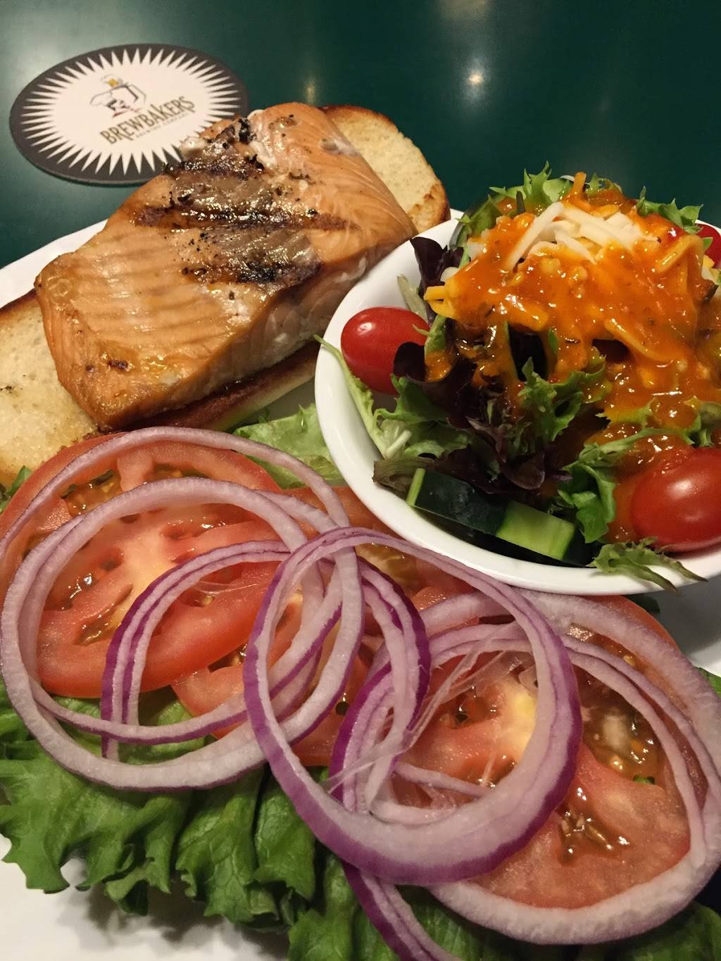 Brewbakers Brewing Co | restaurant | 219 E Main St, Visalia, CA 93291, USA | 5596272739 OR +1 559-627-2739