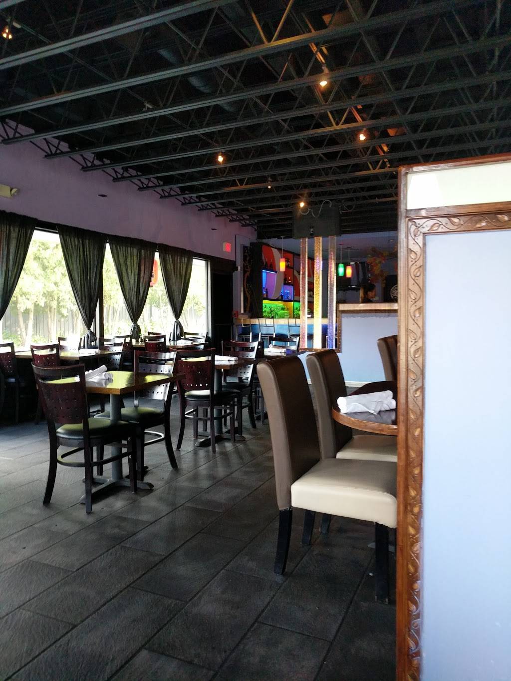 Red Corner Asian Bistro | restaurant | 2423, 780, Lakewood Rd, Waterbury, CT 06704, USA | 2037538889 OR +1 203-753-8889