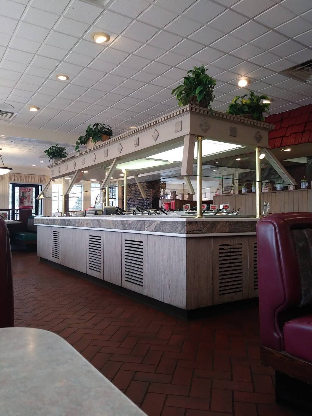 BIG BOY | restaurant | 861 S Main St, Cheboygan, MI 49721, USA | 2316273661 OR +1 231-627-3661