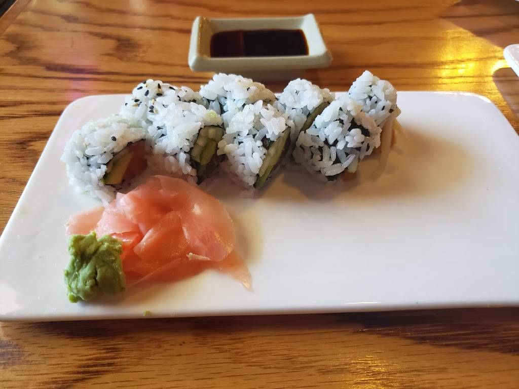 Yoshi Sushi Bar and Japanese Cuisine | restaurant | 260 Racine Dr, Wilmington, NC 28403, USA | 9107996799 OR +1 910-799-6799