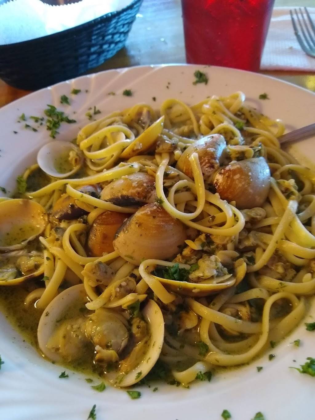 Salt & Pepper Italian Bistro & Pizza | restaurant | 486 Royer Dr #102, Lancaster, PA 17601, USA | 7173923000 OR +1 717-392-3000