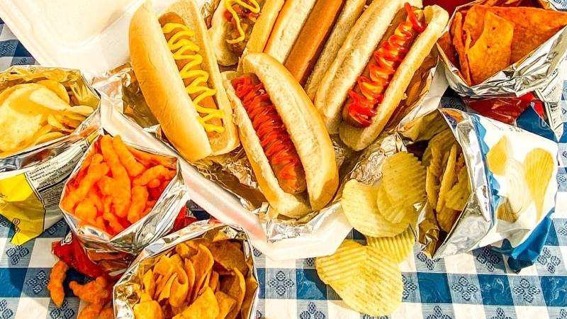 Mr. & Mrs. Hotdog stand | meal takeaway | 801 W Washington St, Indianapolis, IN 46204, USA | 3174130483 OR +1 317-413-0483