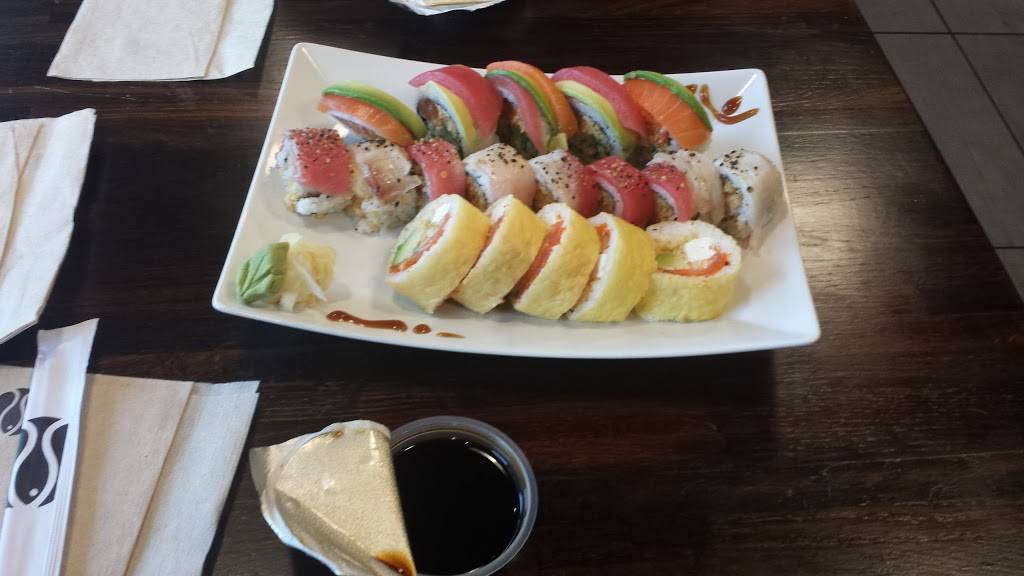 Sushi Shop | restaurant | 190 Boulevard Curé-Labelle, Sainte-Thérèse, QC J7E 2X5, Canada | 4504204408 OR +1 450-420-4408