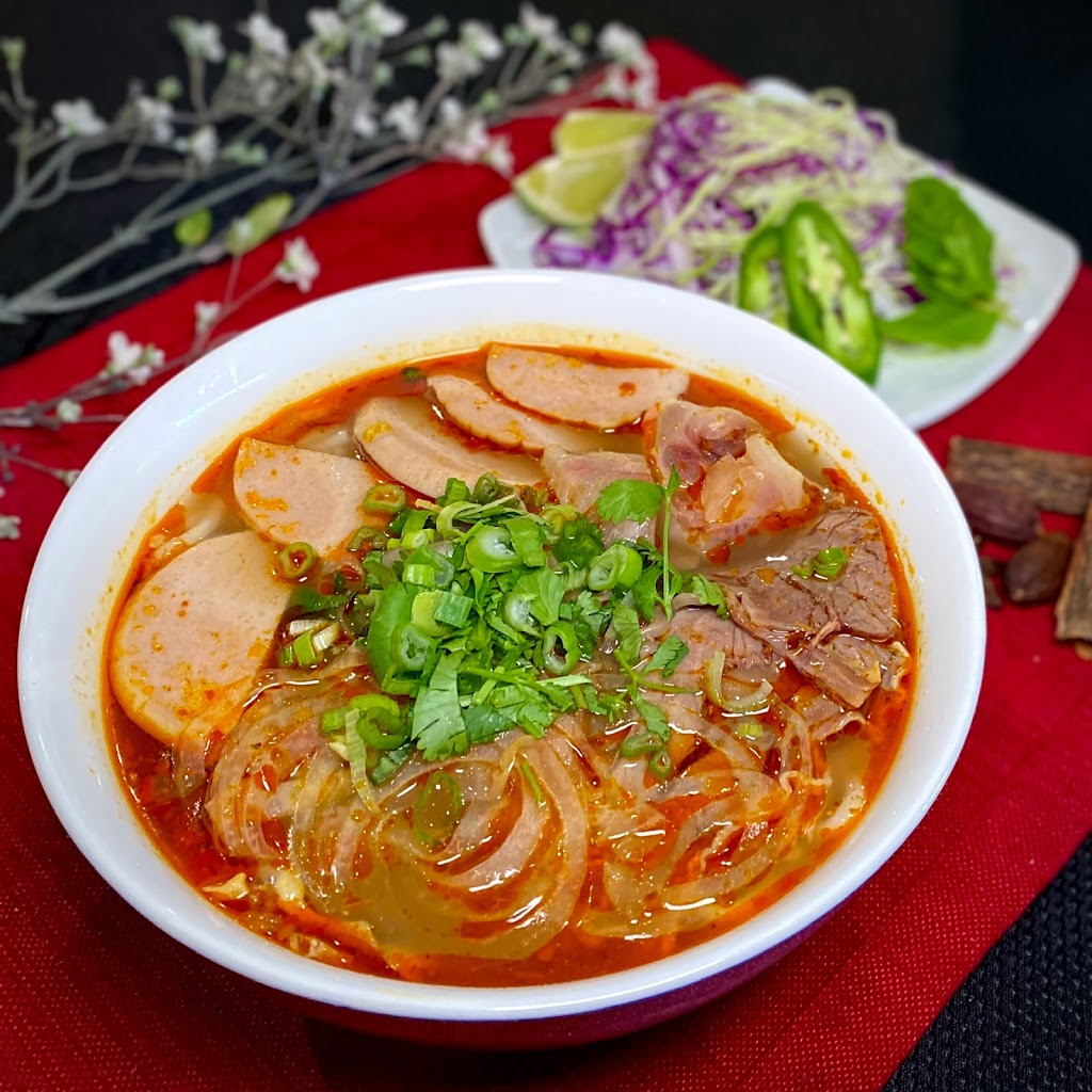 Pho Noodle Station | restaurant | 601 S 6th St Suite 104, Champaign, IL 61820, USA | 2176072350 OR +1 217-607-2350