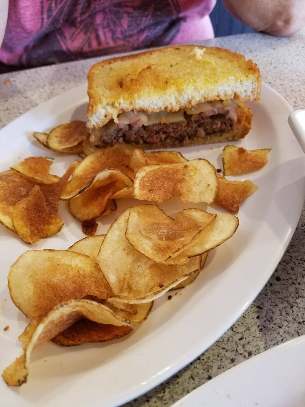 The Hop Stop Diner | restaurant | 7013 N 58th Ave, Glendale, AZ 85301, USA | 6239150100 OR +1 623-915-0100