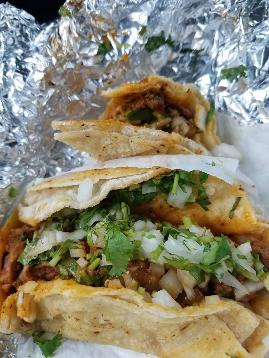 El Taco Sabroso 2 Inc, | restaurant | 10812 S Cicero Ave, Oak Lawn, IL 60453, USA | 7082290027 OR +1 708-229-0027