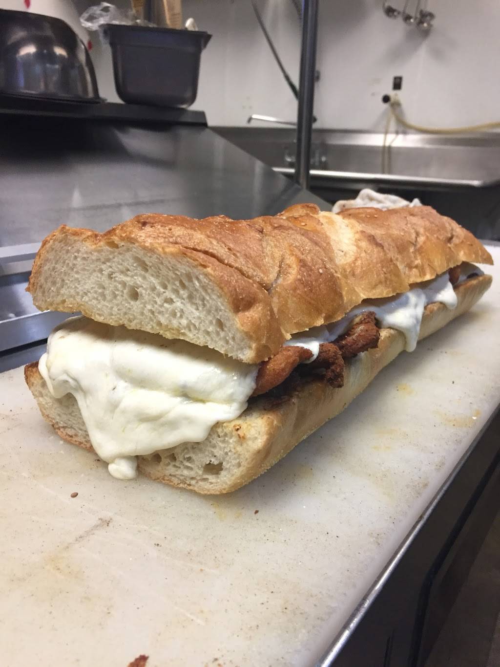 Shellys Deli (Poughkeepsie) | restaurant | 481 Violet Ave, Poughkeepsie, NY 12601, USA | 8454713663 OR +1 845-471-3663