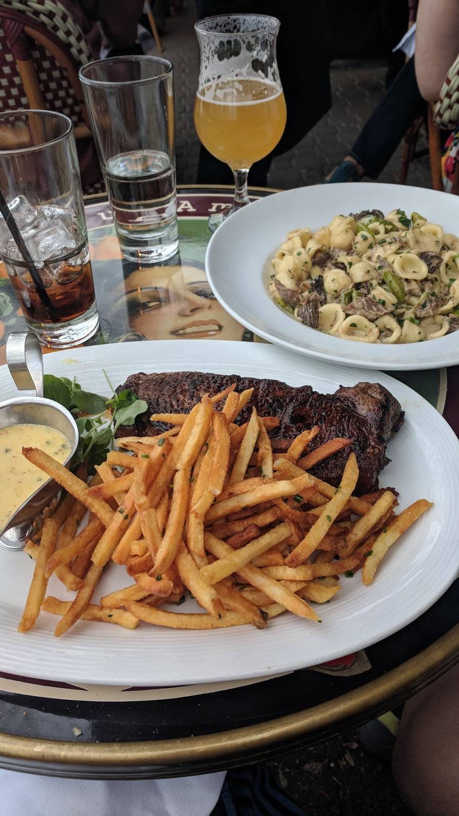 avert Brasserie | restaurant | 35 LaSalle Rd, West Hartford, CT 06107, USA | 8609046240 OR +1 860-904-6240