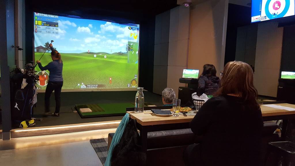 Golfplay | restaurant | 4500 King St E #6, Kitchener, ON N2P 2G4, Canada | 5196504242 OR +1 519-650-4242