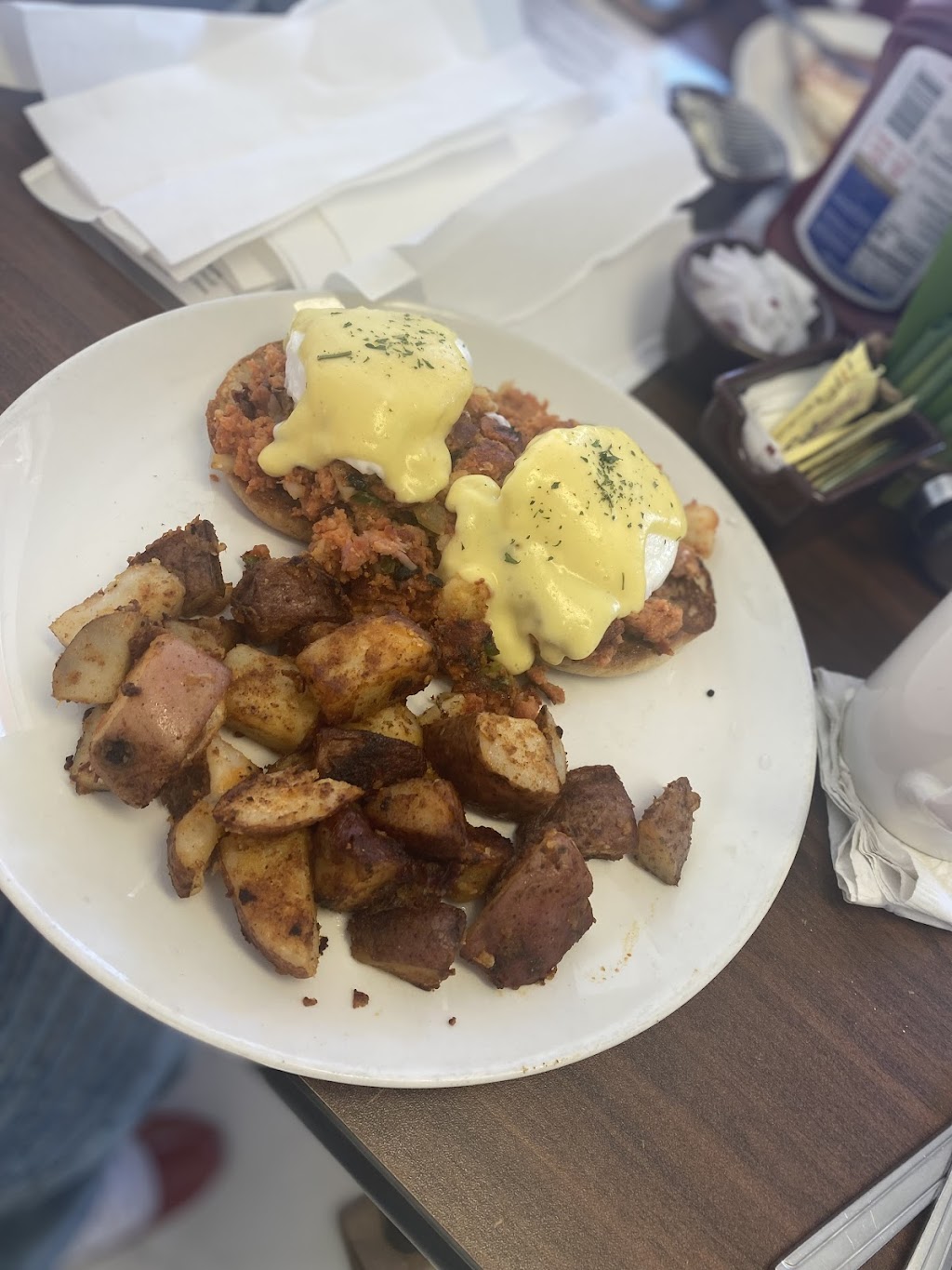 Payton’s | restaurant | 193 Central Ave, Seekonk, MA 02771, USA | 5086395014 OR +1 508-639-5014