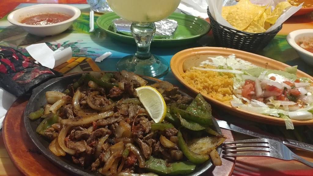 Puerto Vallarta Mexican Restaurant | restaurant | 1613 W McClain Ave, Scottsburg, IN 47170, USA | 8127520366 OR +1 812-752-0366