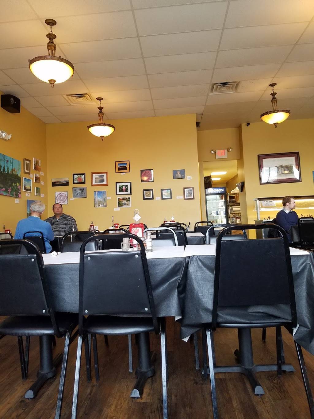 Po Boys | restaurant | 1728, 202 E University Ave, Urbana, IL 61801, USA | 2173672255 OR +1 217-367-2255