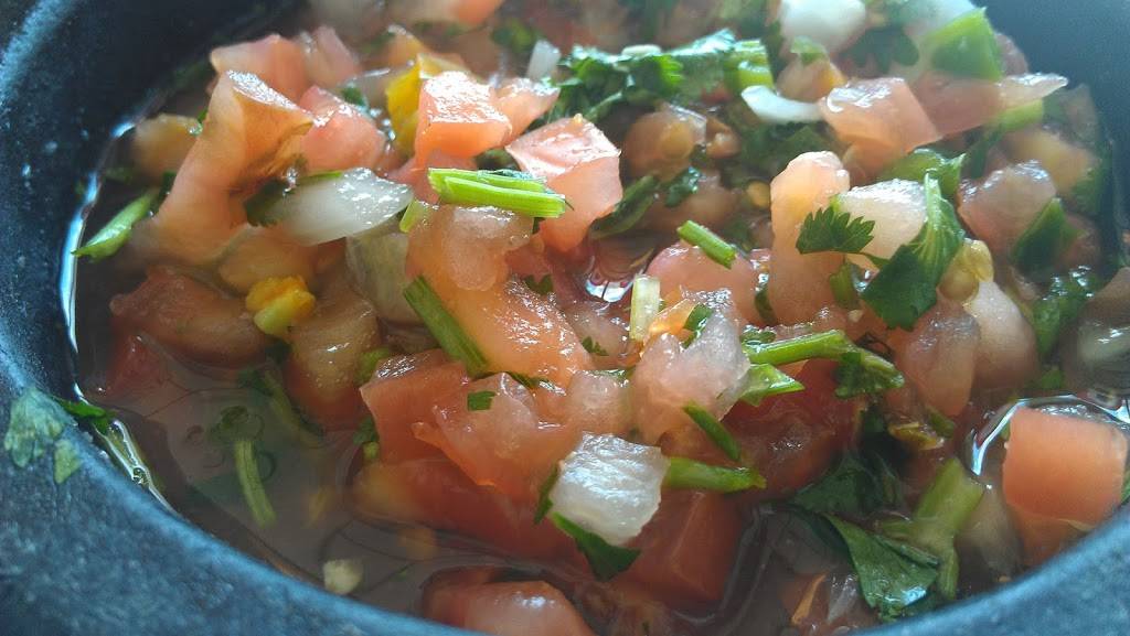 inos | restaurant | 7100 Roosevelt Rd, Oak Park, IL 60304, USA | 7087639571 OR +1 708-763-9571