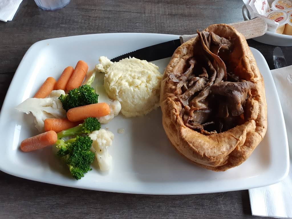 Piper Arms Pub | restaurant | 170 N Front St, Belleville, ON K8P 2G2, Canada | 6137799866 OR +1 613-779-9866