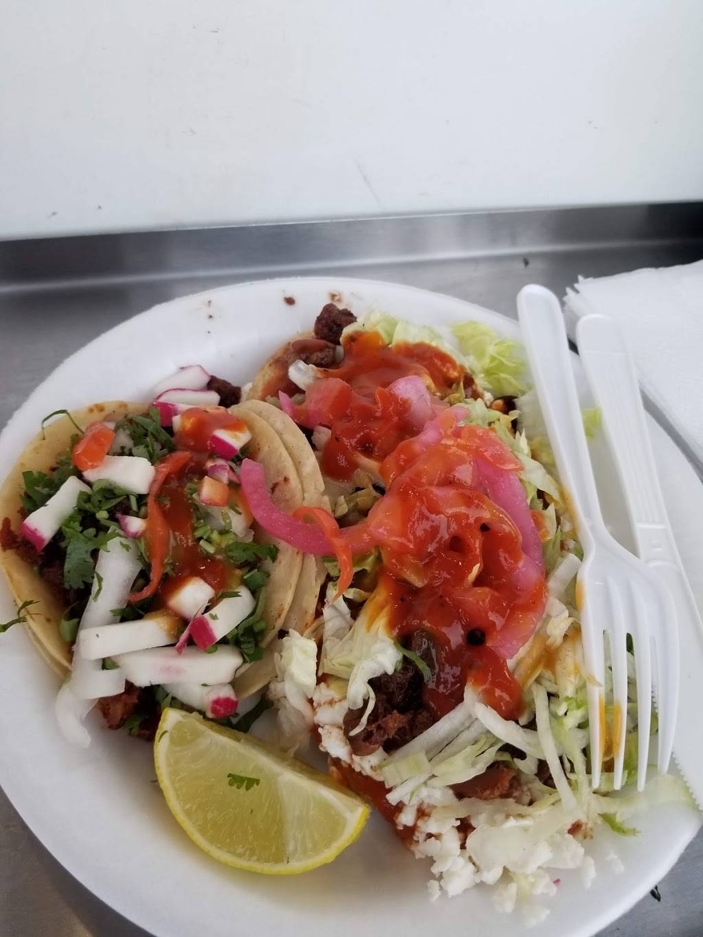 La Poblanita Taco Truck | restaurant | 425 c Lombard St, Thousand Oaks, CA 91360, USA | 8052173034 OR +1 805-217-3034