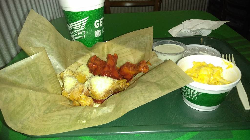 Wingstop | restaurant | 500 Roosevelt Rd, Chicago, IL 60607, USA | 3122650599 OR +1 312-265-0599