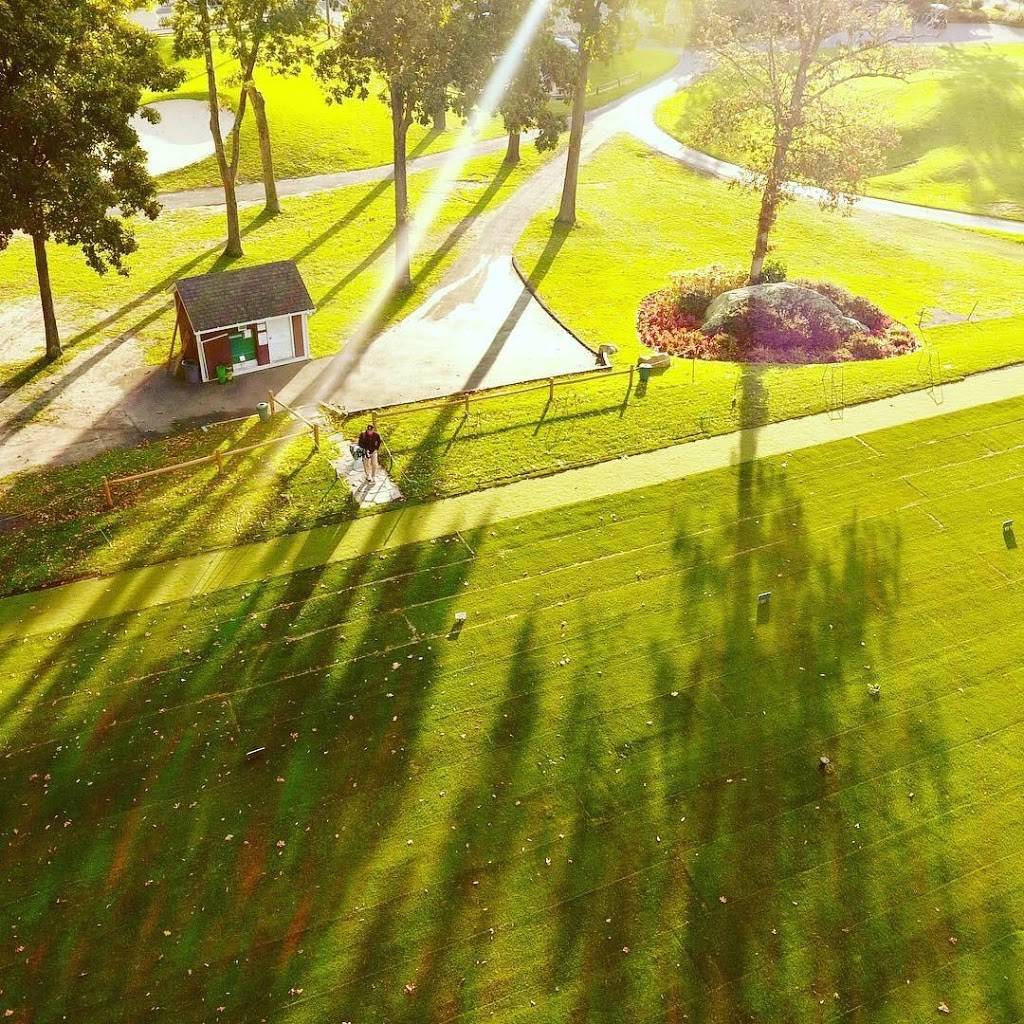 Spring Lake Golf Club | restaurant | 30 E Bartlett Rd, Middle Island, NY 11953, USA | 6319245115 OR +1 631-924-5115